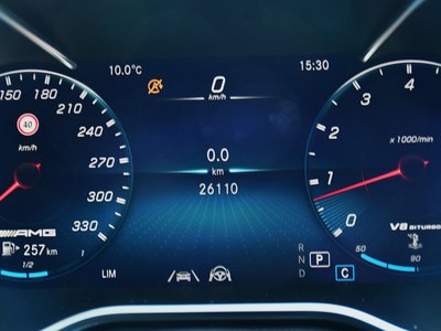 MERCEDES-BENZ GLC AMG - 5