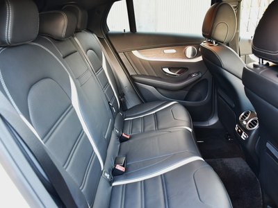 MERCEDES-BENZ GLC AMG - 10