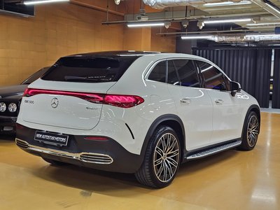 MERCEDES-BENZ EQE - 3