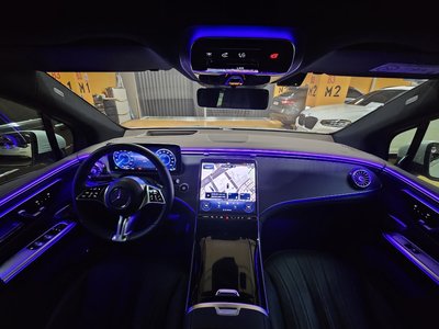 MERCEDES-BENZ EQE - 7