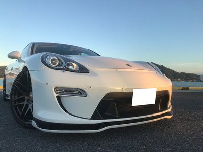 PORSCHE PANAMERA - 3