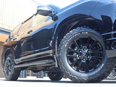 TOYOTA LAND CRUISER PRADO - 9