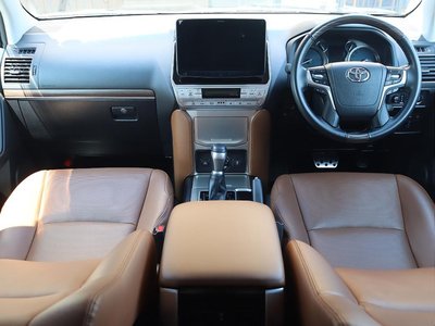 TOYOTA LAND CRUISER PRADO - 2