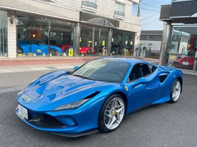 FERRARI F8 TRIBUTO