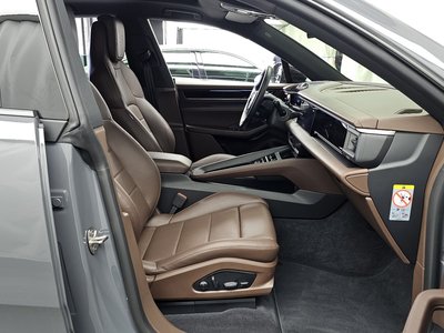 صورة مصغرة 17 لـ 2025 Porsche MACAN