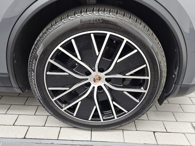 2025 Porsche MACAN 照片 8