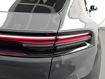 2025 Porsche MACAN 照片 10