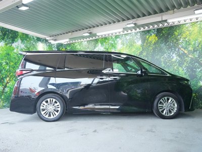 2025 Toyota ALPHARD — миниатюра 31