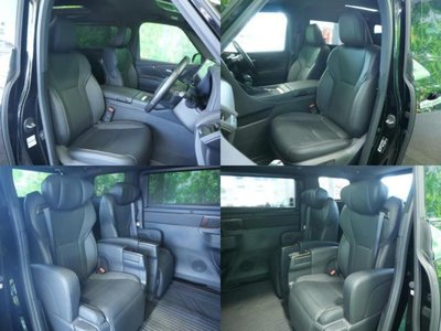 2025 Toyota ALPHARD — фото 3
