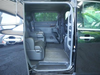2025 Toyota ALPHARD — миниатюра 40