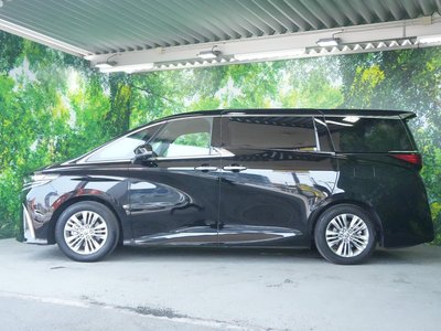 2025 Toyota ALPHARD — миниатюра 27