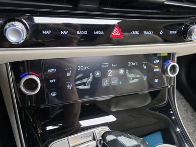 2024 Genesis GV70 — миниатюра 31