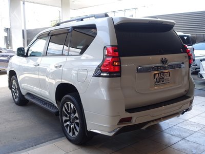 TOYOTA LAND CRUISER PRADO - 7