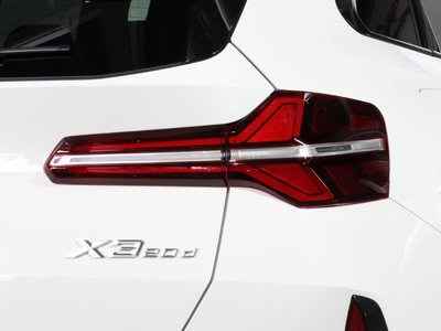 2026 BMW X3 thumbnail 11