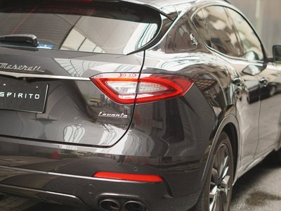 2019 Maserati LEVANTE photo 10