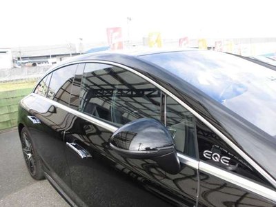 MERCEDES-BENZ EQE - 9