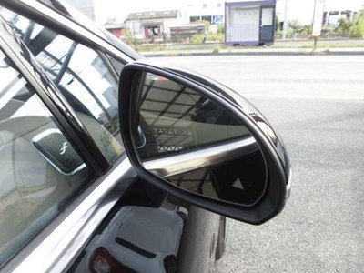 MERCEDES-BENZ EQE - 10