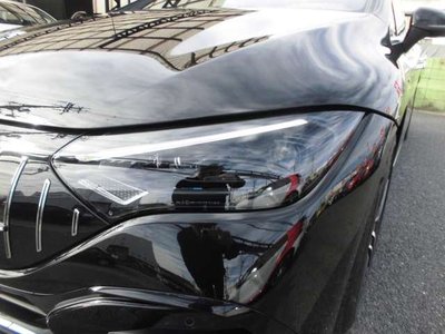 MERCEDES-BENZ EQE - 8