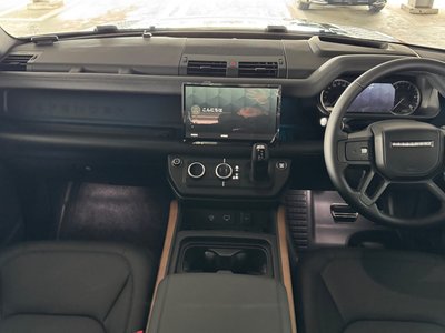 LAND ROVER DEFENDER 110 X 3.0L D300 - 5