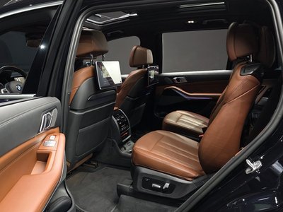 2022 BMW X7 缩略图 12