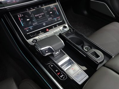 AUDI A8 - 9