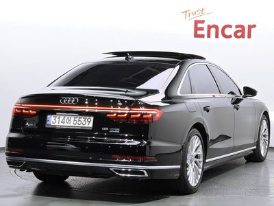 AUDI A8 - 3