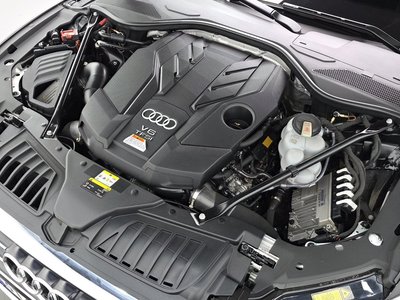 AUDI A8 - 7