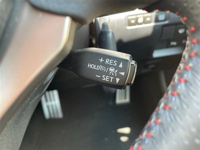 2023 Lexus RC — миниатюра 29