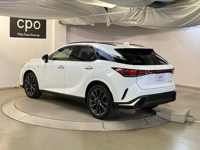 صورة 2 لـ 2023 Lexus RX