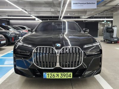 2025 BMW 7 SERIES 照片 2