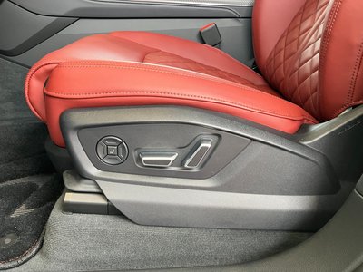 2025 AUDI SQ8 — миниатюра 27