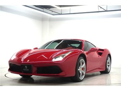 FERRARI 488 - 1