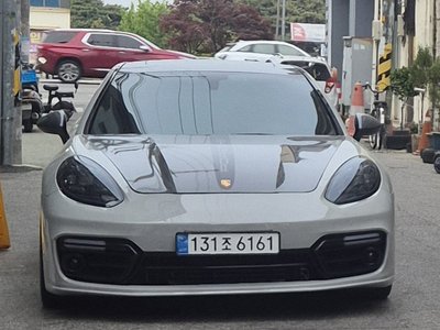 PORSCHE PANAMERA - 2