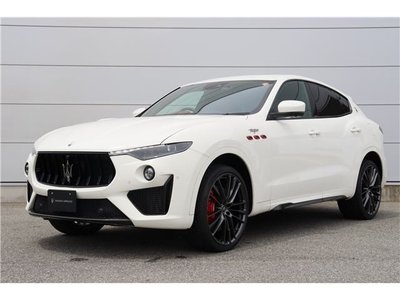 2023 Maserati LEVANTE photo 1