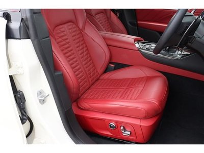 2023 Maserati LEVANTE photo 9