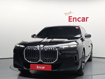 BMW 7 SERIES - 2