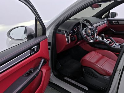 PORSCHE CAYENNE - 10