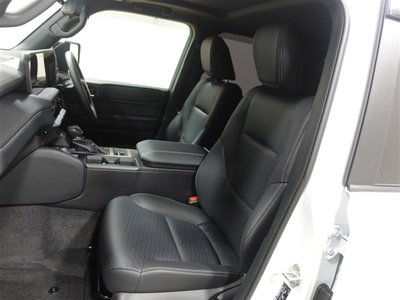 TOYOTA LAND CRUISER 250 - 6