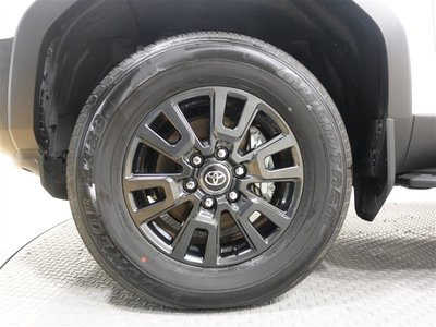 TOYOTA LAND CRUISER 250 - 9