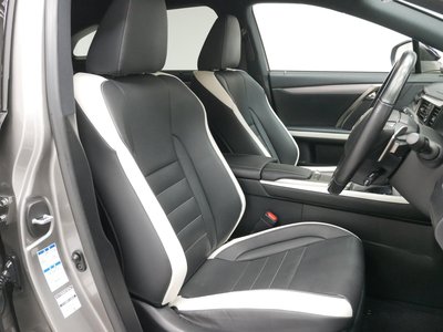 LEXUS RX - 8