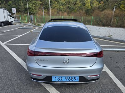 MERCEDES-BENZ EQS - 7