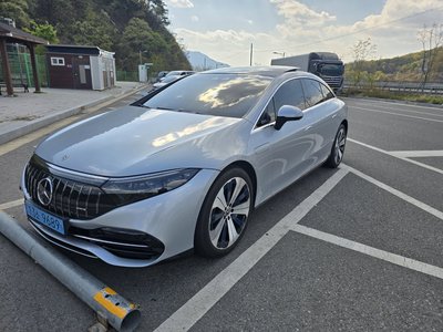 MERCEDES-BENZ EQS - 2