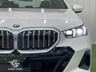 2024 BMW 5 SERIES SEDAN thumbnail 18
