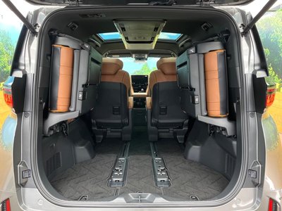 TOYOTA VELLFIRE - 10