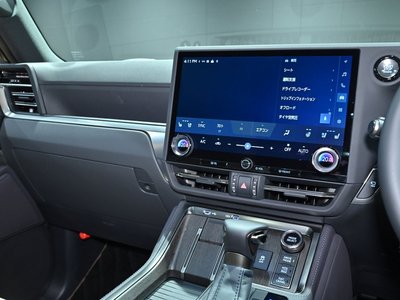 2025 Lexus GX thumbnail 39