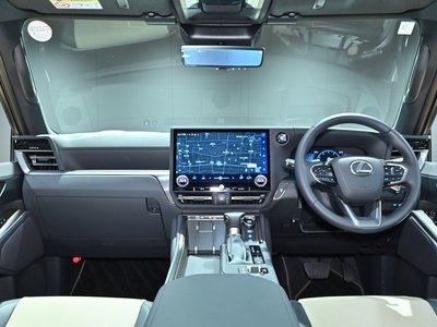 2025 Lexus GX thumbnail 21