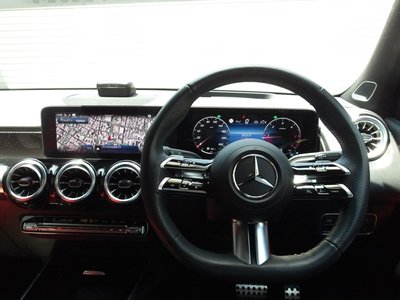 صورة مصغرة 35 لـ 2025 Mercedes-BENZ GLB