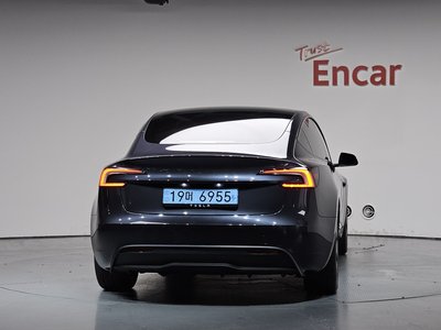 صورة 4 لـ 2026 Tesla MODEL 3