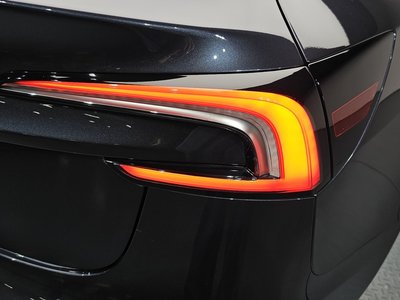 صورة 10 لـ 2026 Tesla MODEL 3