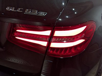 MERCEDES-BENZ GLC AMG - 10